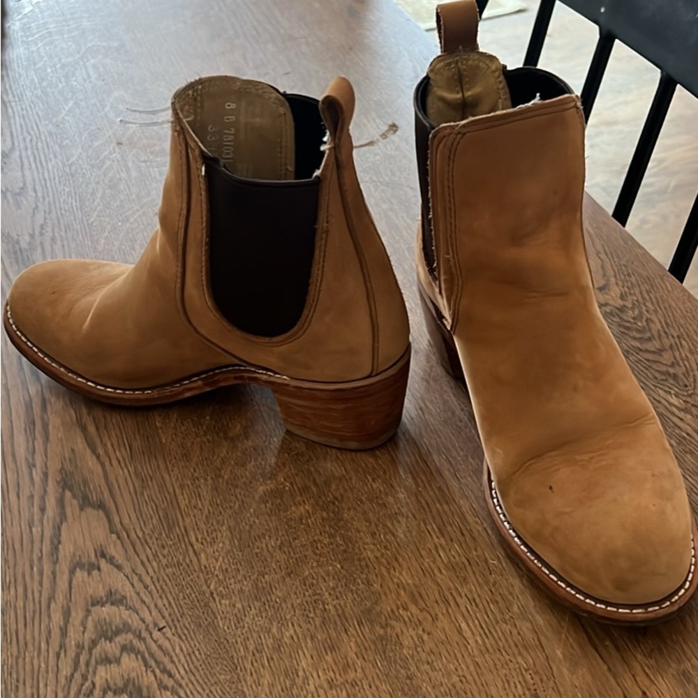 Red Wing Tan Boots Classic Suede Style